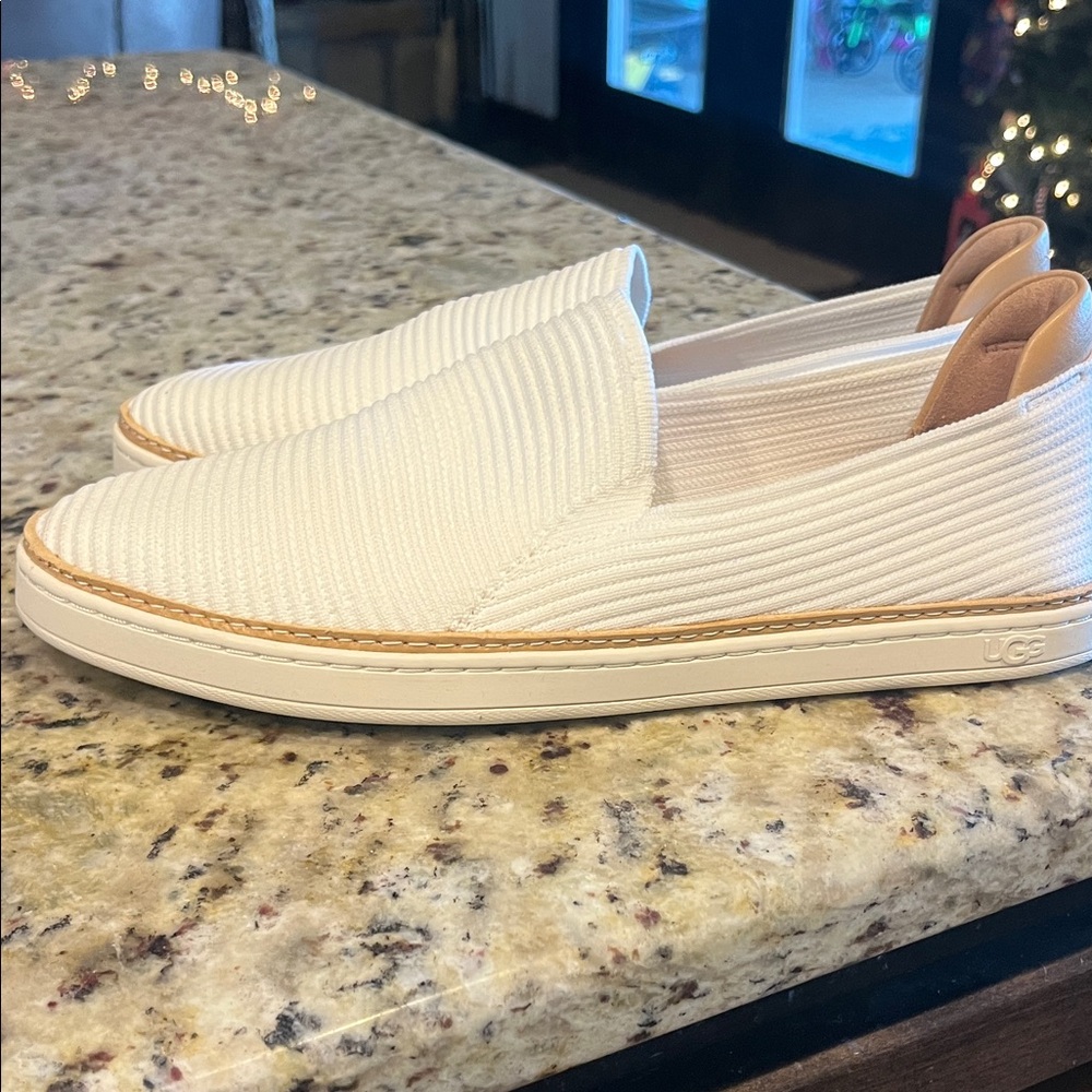 UGG White Textured Slip-On Loafers - Picture 5 of 5